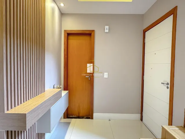 Imagem 12: Casa de Alto Padrão com 4 Quartos no Condomínio Itatiaia, Colina de Laranjeiras