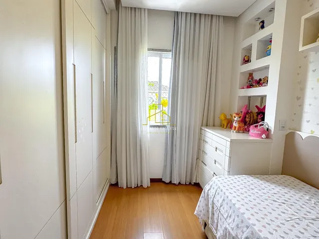 Imagem 3: Casa de Alto Padrão com 4 Quartos no Condomínio Itatiaia, Colina de Laranjeiras