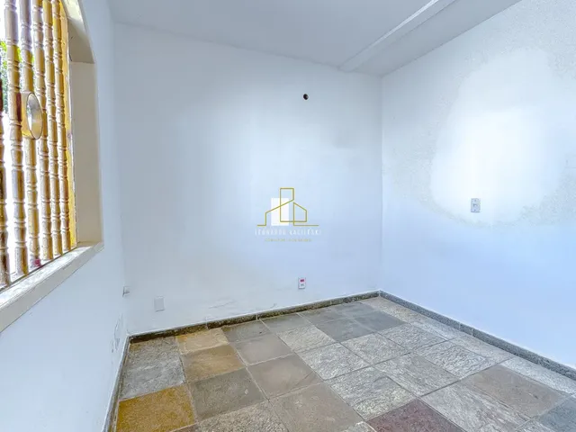 Imagem 2: Casa Comercial de Luxo no Valparaiso: 6 Quartos, 3 Suítes, 8 Salas, 5 Banheiros - Serra