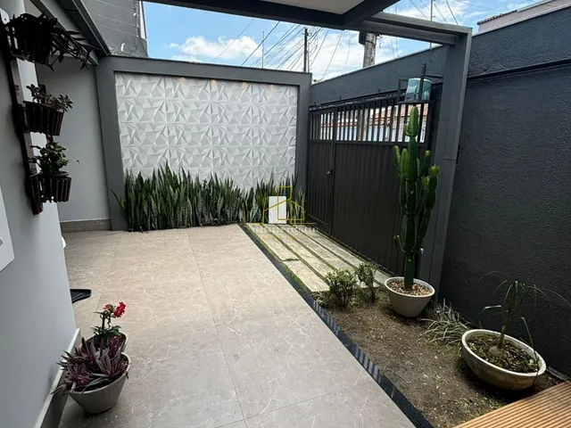 Imagem: Casa linear de 4 quartos incluindo uma suíte