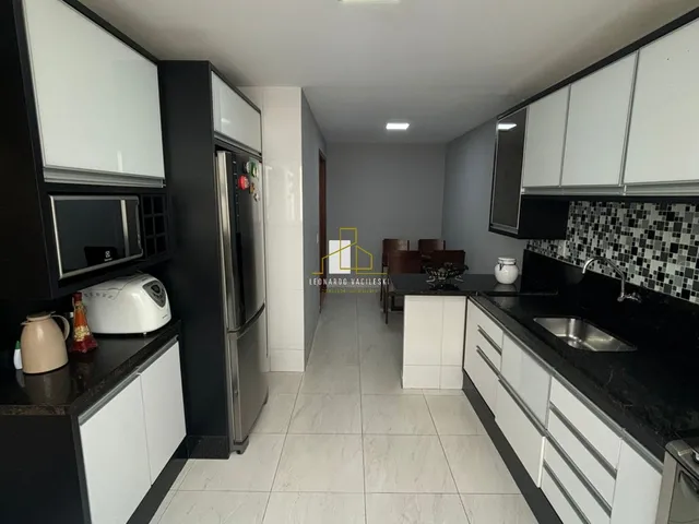 Imagem 11: Casa linear de 4 quartos incluindo uma suíte em Colina de Laranjeiras