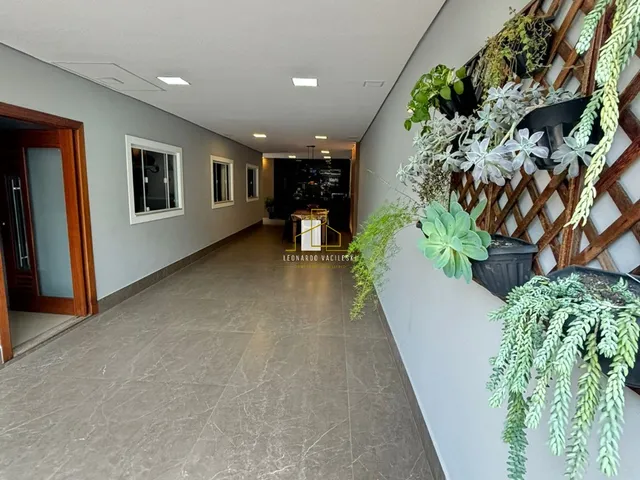 Imagem 8: Casa linear de 4 quartos incluindo uma suíte em Colina de Laranjeiras
