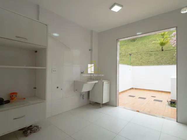 Imagem 12: Imperdível oportunidade: Casa em condomínio de luxo com 4 quartos e 2 suítes em Jardim