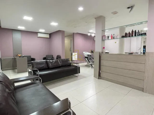 Imagem 5: Casa Duplex com ponto comercial em Barcelona, Serra