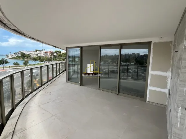 Imagem 16: Venda de Luxuoso Apartamento com 4 Suítes e 4 Vagas na Enseada do Suá, Vitória-ES