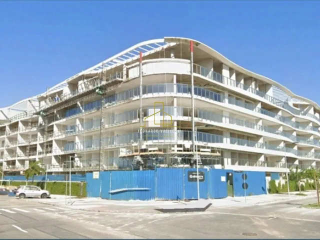 Imagem 11: Venda de Luxuoso Apartamento com 4 Suítes e 4 Vagas na Enseada do Suá, Vitória-ES