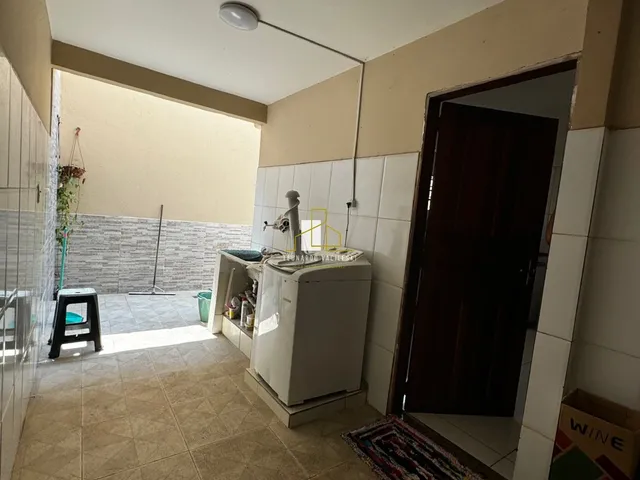 Imagem 1: CASA DE 3 QUARTOS Á VENDA EM BARCELONA - SERRA