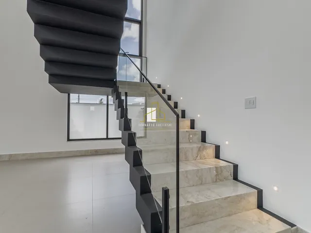 Imagem 3: Imponente Casa em Condomínio à Venda em Alphaville Jacuhy, Serra-ES: 4 Quartos, 4