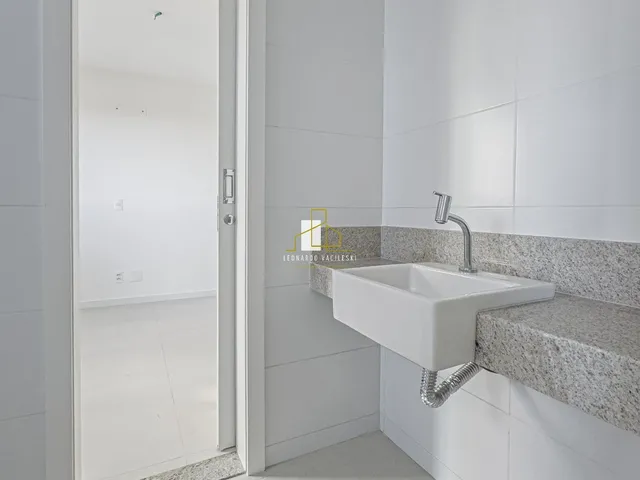 Imagem 10: Impecável apartamento de luxo na Mata da Praia, Vitória-ES: 4 quartos, 3 suítes, 4