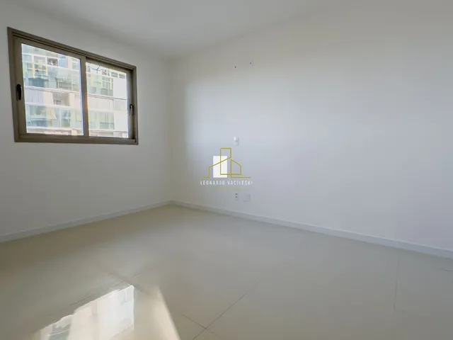 Imagem 5: Impecável apartamento de luxo na Mata da Praia, Vitória-ES: 4 quartos, 3 suítes, 4