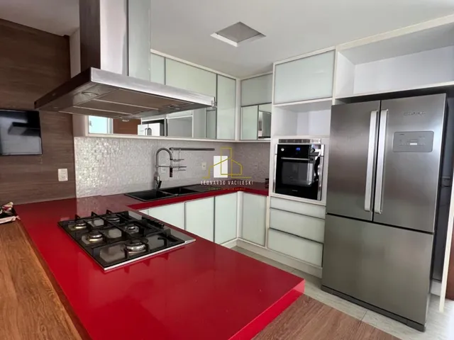 Imagem 12: Casa de Luxo à Venda em Morada de Campo Grande, Cariacica-ES: 5 Quartos, 3 Suítes, 8