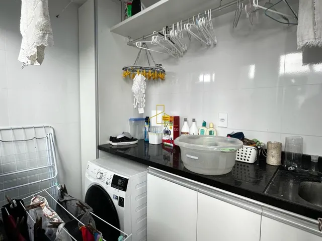 Imagem 2: Casa de Condomínio com 4 Quartos e 3 banheiros à Venda, 200 m² por R$ 1.200.000