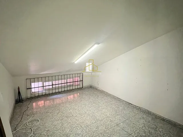 Imagem 5: Loja com mezanino em Jardim Camburi, a venda por R$ 300.000,00