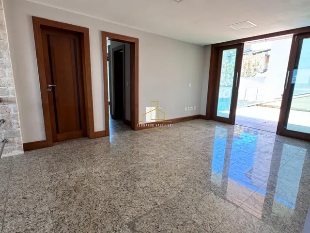Imagem 4: Casa 4 quartos com 3 suites em Campo Grande no bairro Alto Dona Augusta