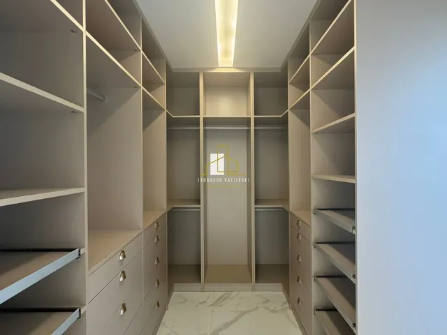 Imagem 6: Casa de Condomínio com 7 Quartos e 5 banheiros à Venda, 306 m² por R$ 3.200.000