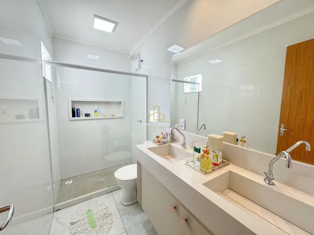 Imagem 5: Casa com 3 suites á venda em MORADA DE LARANJEIRAS