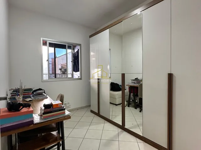 Imagem 5: Casa linear em condomínio fechado, com 3 quartos e 1 suíte, à venda por R$ 970.000,00
