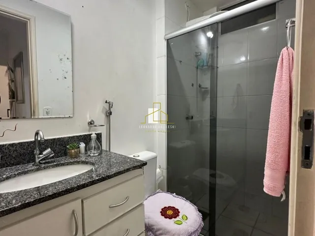 Imagem 12: Casa linear em condomínio fechado, com 3 quartos e 1 suíte, à venda por R$ 970.000,00