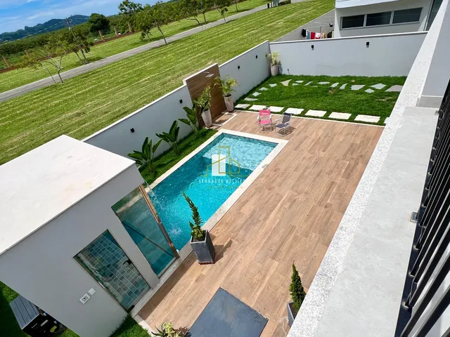 Imagem 2: Luxuosa casa em condomínio à venda em Alphaville Jacuhy, Serra-ES: 4 quartos, 4