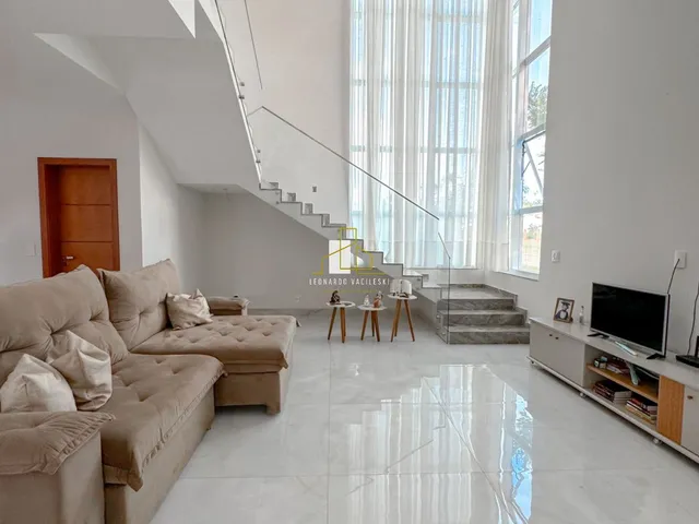 Imagem 2: Casa de luxo em condomínio à venda em Alphaville Jacuhy, Serra-ES: 3 quartos, 3 suites