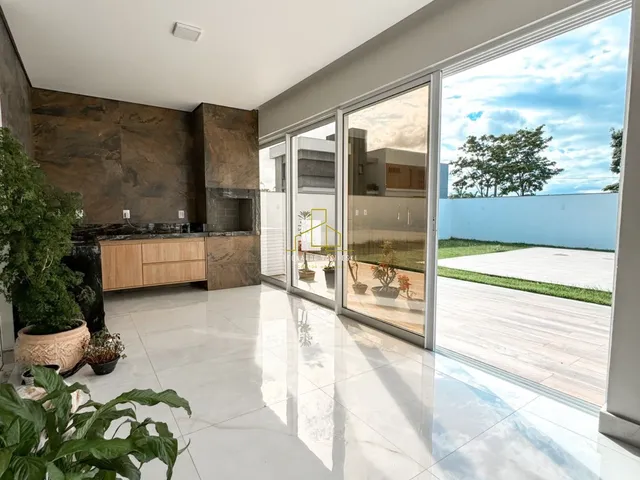 Imagem 4: Casa de luxo em condomínio à venda em Alphaville Jacuhy, Serra-ES: 3 quartos, 3 suites