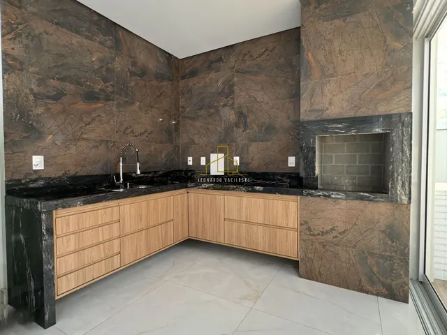 Imagem 12: Casa de luxo em condomínio à venda em Alphaville Jacuhy, Serra-ES: 3 quartos, 3 suites