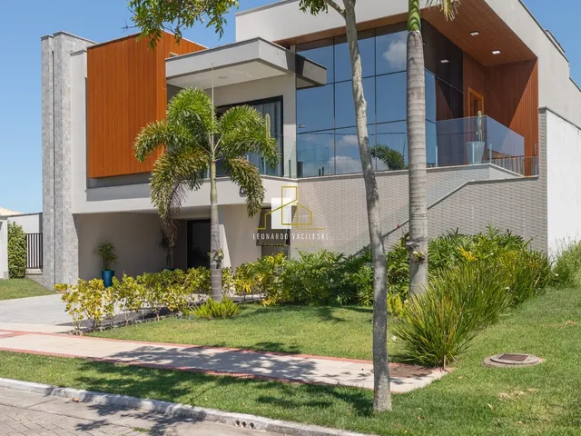 Imagem 7: Casa de Luxo em Condomínio à Venda em Alphaville Jacuhy - 5 Quartos, 4 Suítes, 4 Vagas