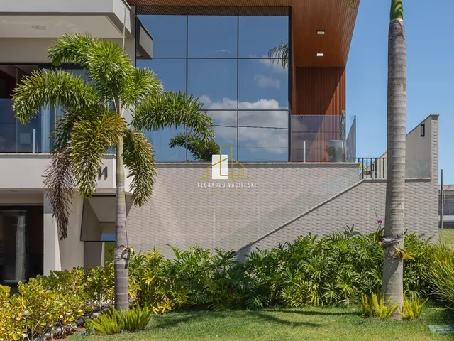 Imagem 12: Casa de Luxo em Condomínio à Venda em Alphaville Jacuhy - 5 Quartos, 4 Suítes, 4 Vagas