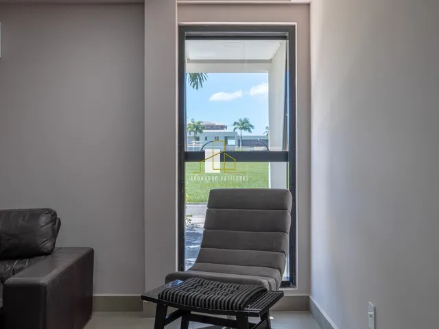 Imagem 15: Casa de Luxo em Condomínio à Venda em Alphaville Jacuhy - 5 Quartos, 4 Suítes, 4 Vagas