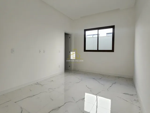 Imagem 7: Casa de Luxo em Condomínio à Venda em Alphaville Jacuhy, Serra-ES: 3 quartos, 3