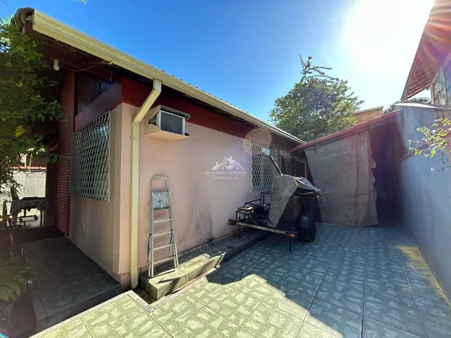 Imagem: CASA LINEAR Á VENDA EM JARDIM CAMBURI