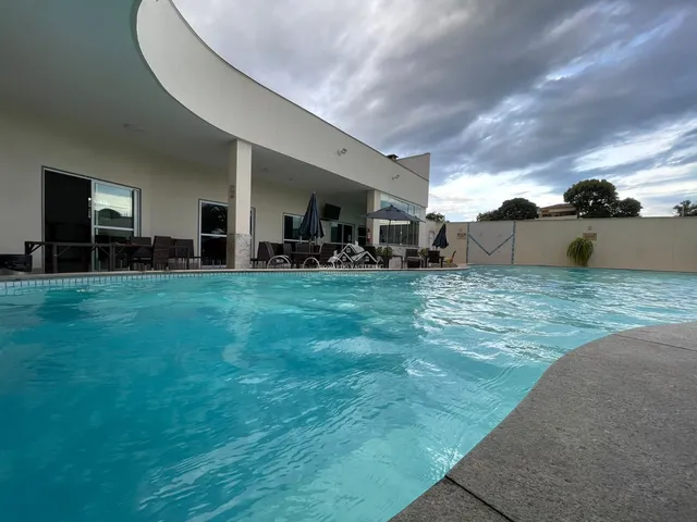 Imagem 4: Apartamento de 3 Quartos com 3 Suítes e 2 Vagas de Garagem no Edifício Caiobás