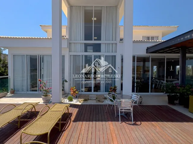 Imagem 7: Luxuosa Casa de 3 Suítes em Condomínio Alphaville Jacuhy, Serra-ES 543m² 10 Vagas