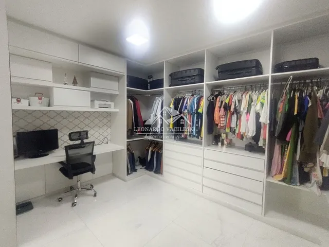Imagem 9: CASA DUPLEX EM ALPHAVILLE JACUHY COM 4 QUARTOS E AREÁ GOURMET COM PISCINA!