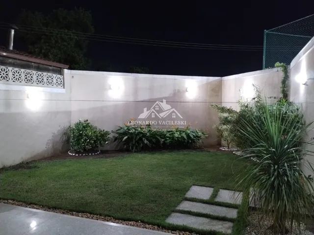 Imagem 6: LINDA CASA COM QUINTAL Á VENDA EM VILA DOS PÁSSAROS - MORADA DE LARANJEIRAS
