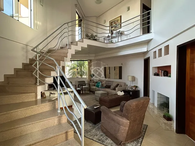 Imagem 15: Casa de alto padrão no bairro Vila São José com edícula