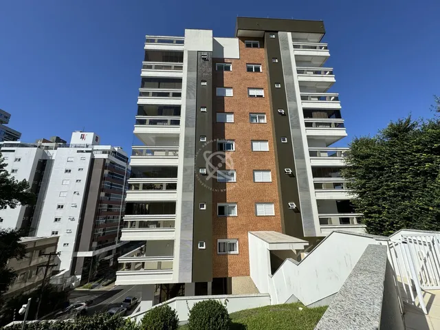 Imagem: Cobertura com Piscina semimobiliada - Centro