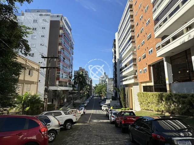 Imagem 3: Cobertura com Piscina semimobiliada - Centro de Criciúma