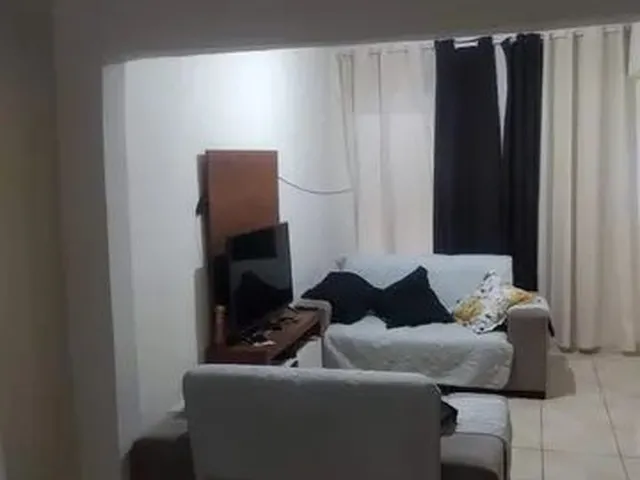 Imagem 6: Casa Grande e Confortável de Esquina