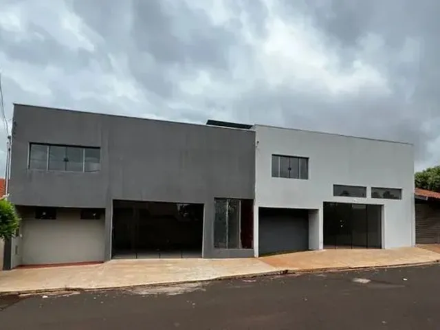 Imagem: O depósito possui 5 Vagas na garagem, 170m² de Área e