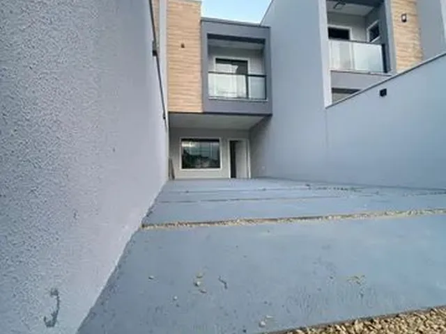 Imagem 1: Sobrado no Iririú Pronta pra Morar