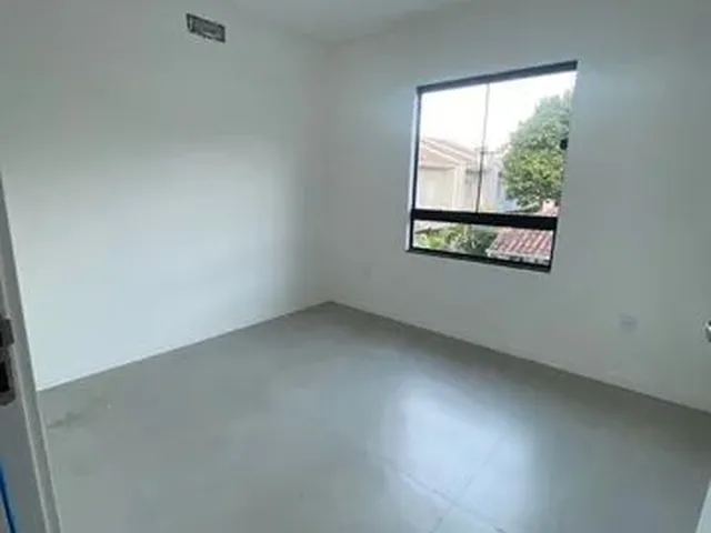 Imagem 3: Sobrado no Iririú Pronta pra Morar