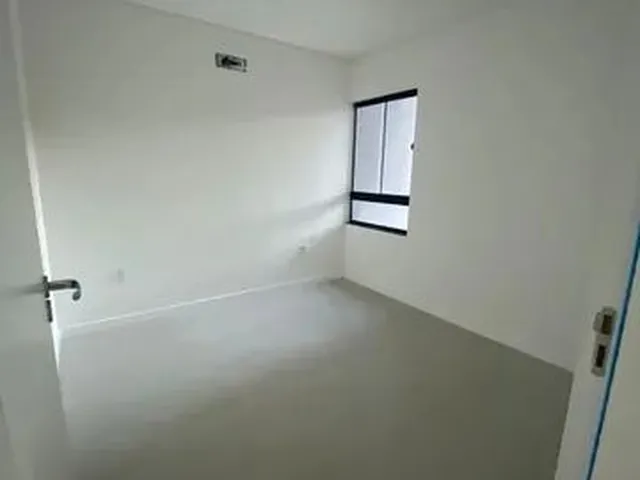 Imagem 5: Sobrado no Iririú Pronta pra Morar