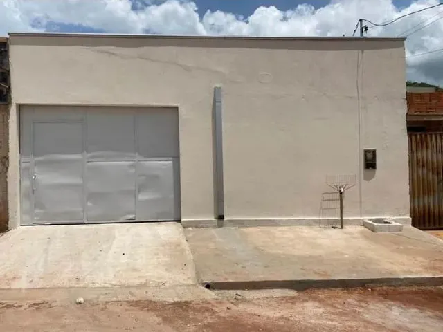 Imagem: A casa possui 1 Dormitório, 1 Suíte, 2 Banheiros, 3 Vagas