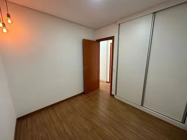 Imagem 2: Apartamento 3 Quartos com Elevador no Castelo