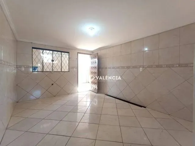 Imagem: Sobrado para Alugar por R$1.900.00 na Rua