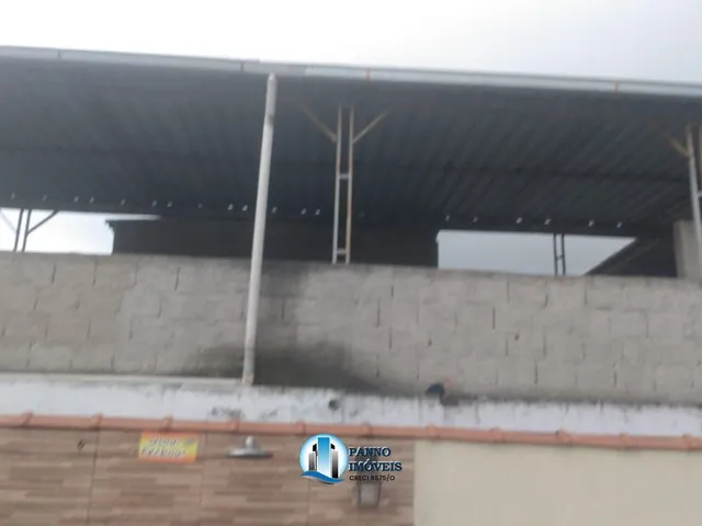 Imagem 2: Casa, Loja, Espaço com piscina - A venda