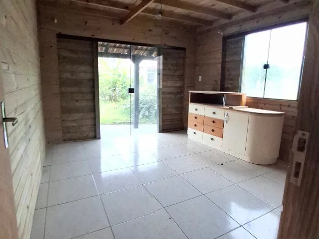 Imagem 10: CASA - IMBITUBA Casa com 3 dormitórios