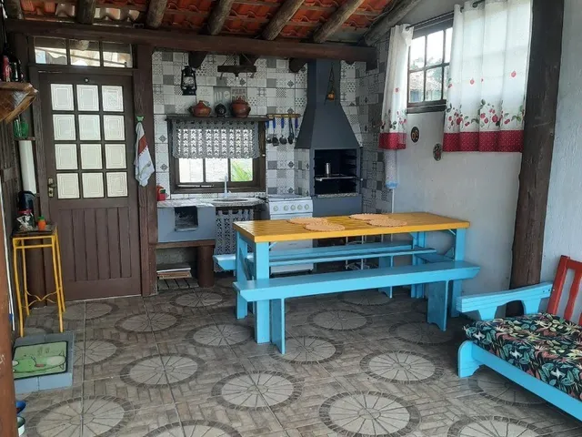 Imagem 4: CASA - IMBITUBA. Piscina, Churrasqueira, Área de serviçoe90m² de...