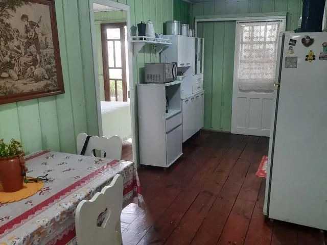 Imagem 2: CASA - IMBITUBA. Piscina, Churrasqueira, Área de serviçoe90m² de...